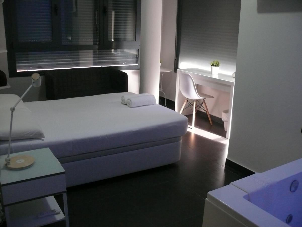 Hostal Letto Dal Mare Valencia Exterior photo